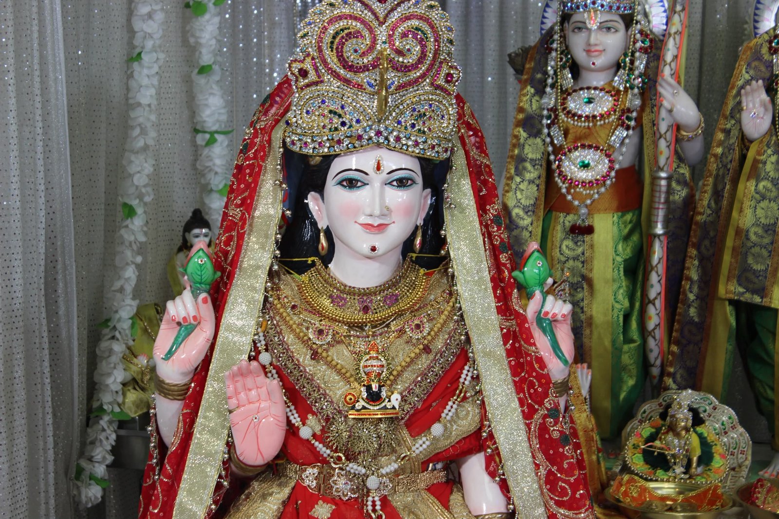 Lakshmi Maa